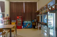 KUSUMA HOTEL AND CONVENTION HALL Hotels in Kertosono