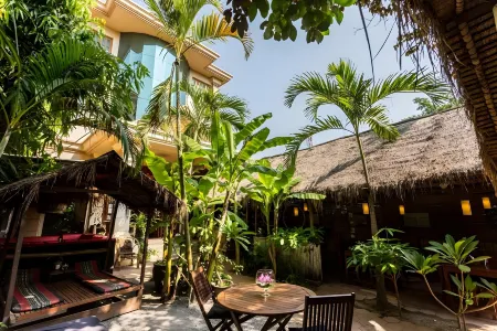Babel Siem Reap Guesthouse Отели рядом с достопримечательностью «Puthan Nokor Reach Thorm Meta Pagoda»