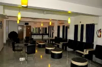 Madhu Mamata Hotel