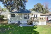 Island Retreat! LOW CLEAN FEE! 10 mins to Bustling Downtown Sav & Tybee Island