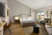 DoubleTree by Hilton Campbell - Pruneyard Plaza Hotels in Campbell
