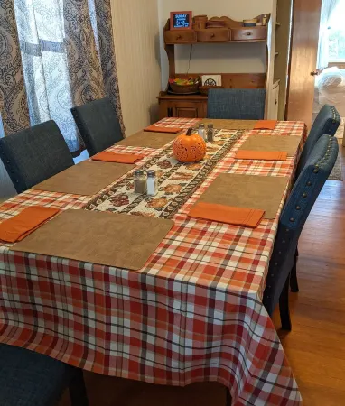 Welcome Home: Comfortable Home for Families, Pets, Remote Workers