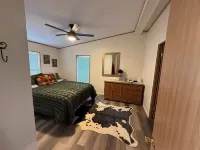 Well kept cozy home located right next to the Big Horn River and Yellowtail Dam