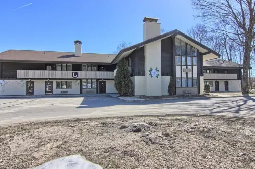 Completely Renovated 3 BR + Loft Mountain Villa