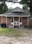 Remodeled Vintage Duplex near ECU & Hospital