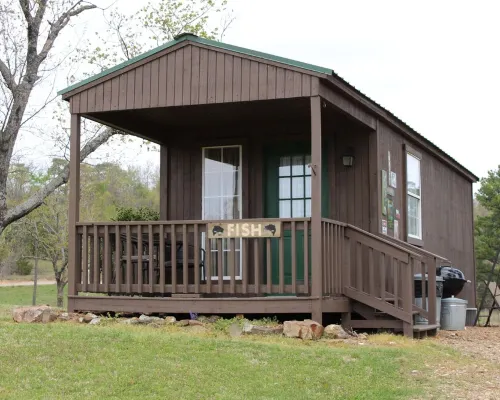 Fish Cabin at Mountain View Retreat Hotels in Latimer County