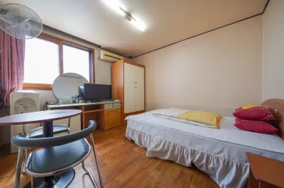 Goseong Eve Goseong Dinosaur World Expo附近的飯店