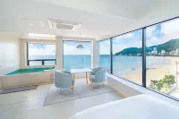 Busan Grey Sands Poolvilla Pension
