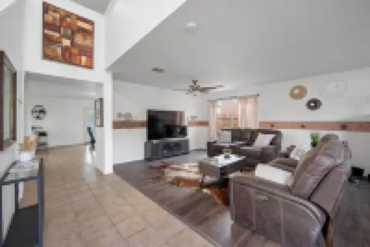 Charming 4-bedroom house in North Austin