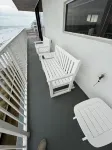 Mainsail 131 - Beachfront 2Br with Free Seasonal Beach Service