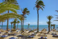 Hari Club Beach Resort - Beach