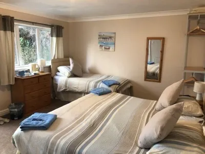 Bridgeside Guest House Hotels in Looe