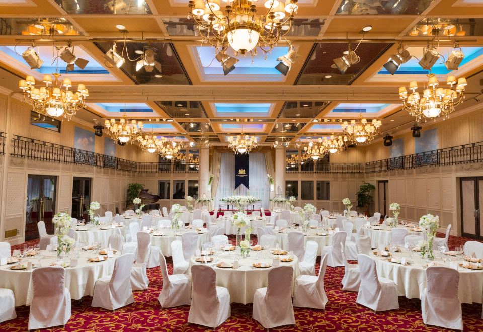 5. 호텔 모나크 돗..