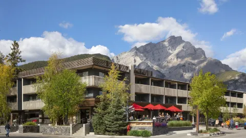 Banff Aspen Lodge in Banff