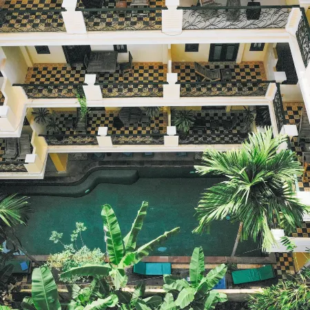 Golden Banana Residence