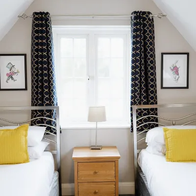 Red Mullions Guest House Hotels near Holy Trinity Church