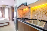 Comfortable and Modern Studio Transpark Cibubur Apartment Hotels in Jakarta