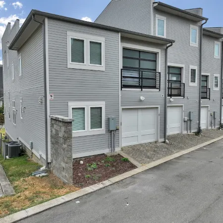 BIG GROUP TRIPS! PRIME LOCATION 2MILES TO BROADWAY!!! UP TO 5 HOMES TOGETHER!