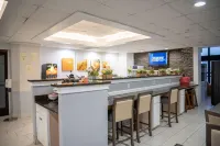 海恩尼斯 - 科德角舒適酒店 - 早餐
