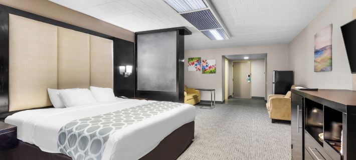 Suburban Studios Hotels in Blair County