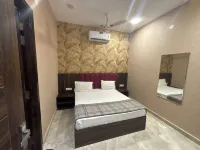 Hotel KR 5Mins Walk from Golden Temple