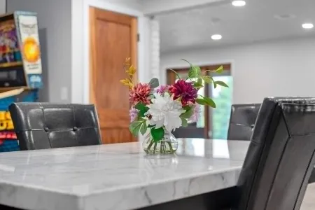 Astoria on Yellowstone Отели рядом с достопримечательностью «Университет Су-Фолс»