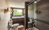 Iconic 3BD Entire House in The Heart Of Pittsburg فنادق في غرين تري