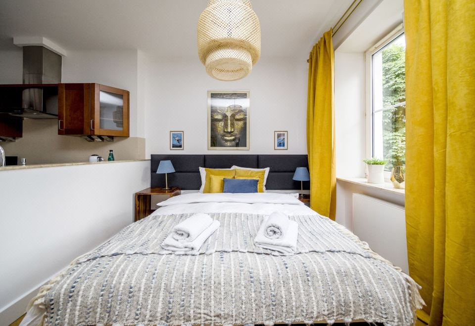 아파트먼트 노비 쉬비아트의 깔끔한 내부 주방 공간