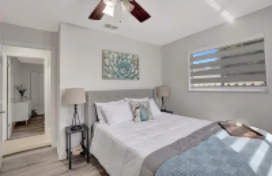 Boca Beauty - Stylish Home with Pool 3 Bedroom Home by RedAwning