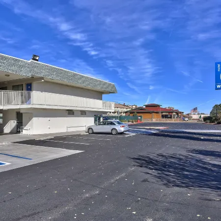 Motel 6 Flagstaff, AZ - Butler