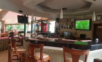 Desert Rose Resort
