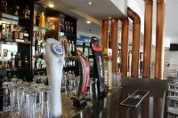 Blue Lagoon Hotel and Conference Centre - bar