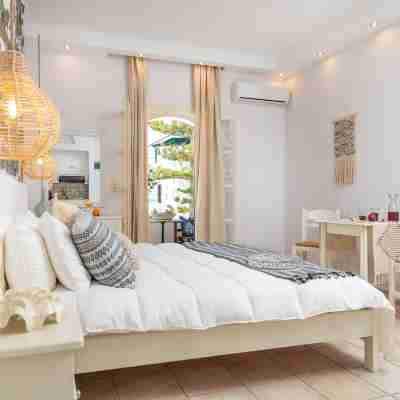 Golden Coast Naxos Rooms