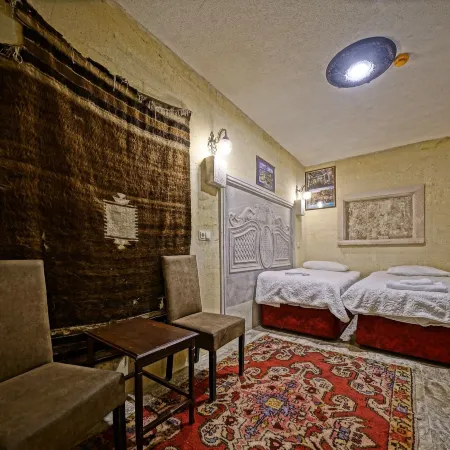 Lucky Luke Stone House