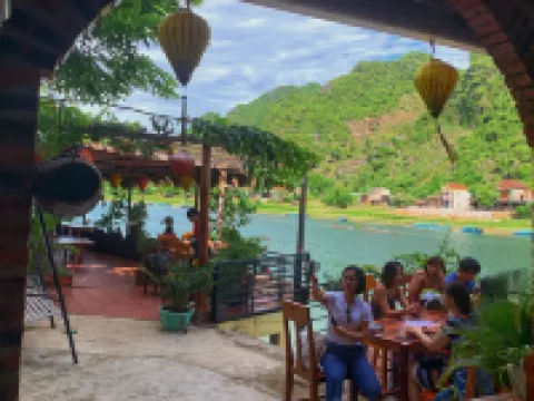 Phong Nha Coco Riverside Hotels in Son Trach