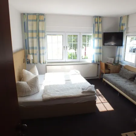 Seehotel & Restaurant Karlslust Ξενοδοχεία στην πόλη Oder-Spree
