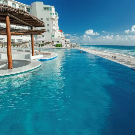 Cyan Cancun Resort & Spa