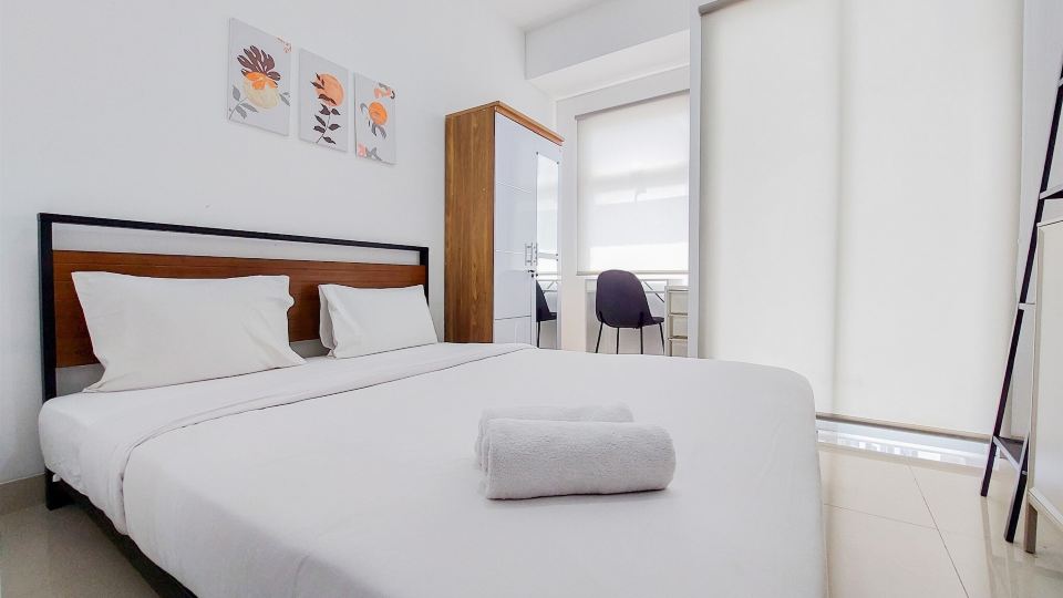 Homey and Warm Studio Room Serpong Garden Apartment