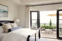 Black Walnut Inn & Vineyard Hotels in Dundee