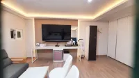 Sweet Hotel