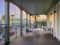 Berkeley Beach Club Hotels in Tierra Verde