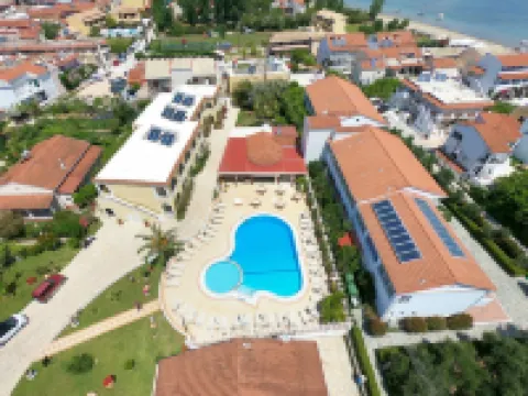 Konstantina Apartments Hotels in Kávos