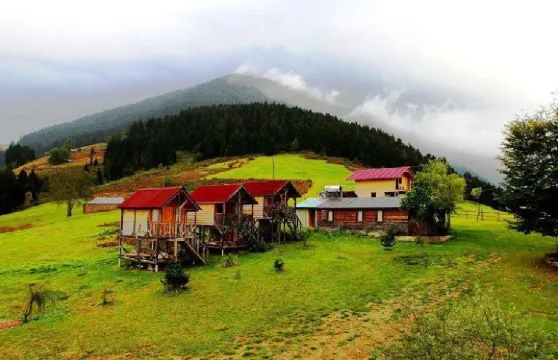 皮拉夫達吉耶夫吉爾馬茲泰希斯雷裏酒店