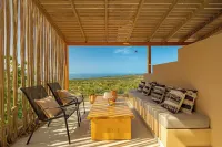 Hilltop Resort - Condos