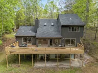 +NEW+Large Family Chalet/Pet Friendly/Game Room & Bar/Close to Downtown Murphy