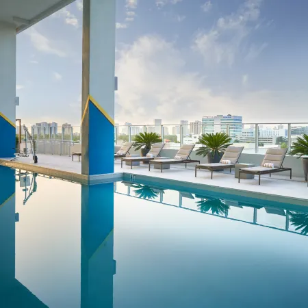 Serena Hotel Aventura Miami, Tapestry Collection by Hilton