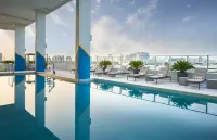 Serena Hotel Aventura Miami, Tapestry Collection by Hilton - parking
