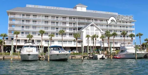 Dockside 505-2 bedroom condo with Beautiful views