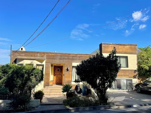 Fantastic 5 BDR stay with Breathtaking Views