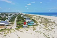 Sweeping Views - Oceanfront Home with Expansive Beach فنادق في Emerald Isle